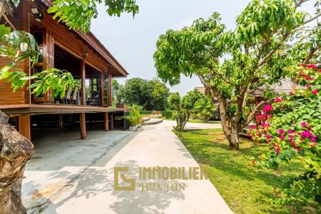 Mountain View Private Villa and Resort For Sale in Samroiyod Near Beach