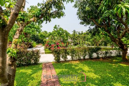 Mountain View Private Villa and Resort For Sale in Samroiyod Near Beach