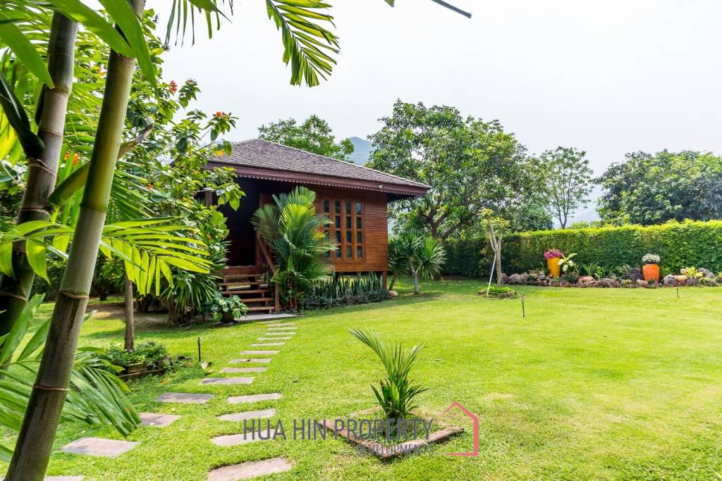 Mountain View Private Villa and Resort For Sale in Samroiyod Near Beach