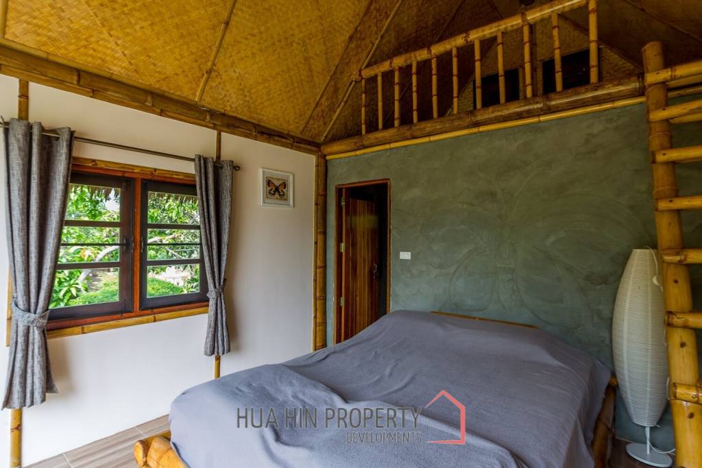 Mountain View Private Villa and Resort For Sale in Samroiyod Near Beach