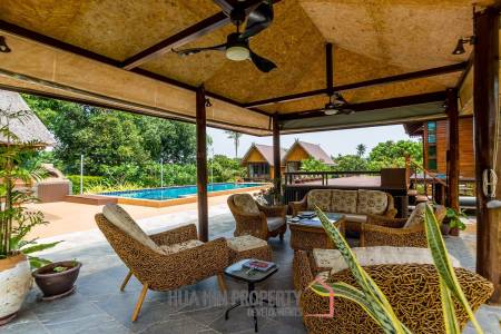 Mountain View Private Villa and Resort For Sale in Samroiyod Near Beach