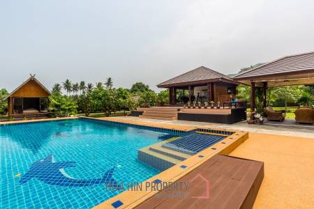 Mountain View Private Villa and Resort For Sale in Samroiyod Near Beach