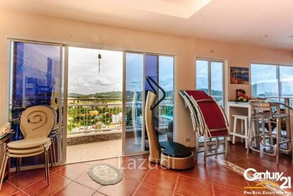 1 Bed Condo with Amazing Sea View and Mountain View