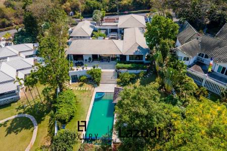 Дом 2,400 кв.м. 4 Кровать 