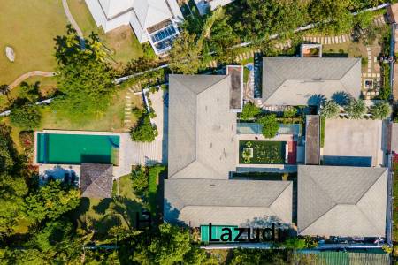 Дом 2,400 кв.м. 4 Кровать 