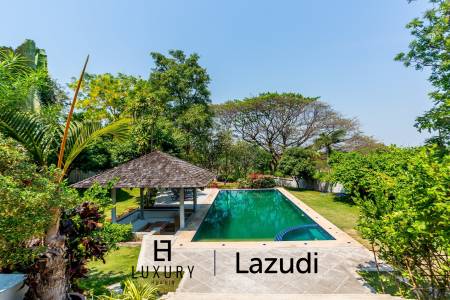 Дом 2,400 кв.м. 4 Кровать 