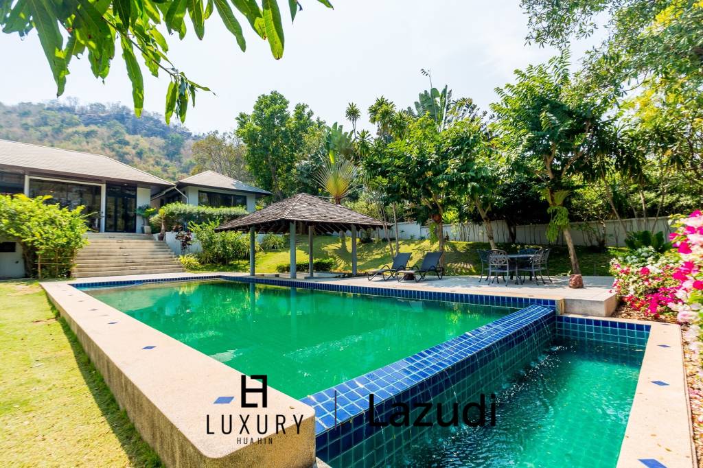 Дом 2,400 кв.м. 4 Кровать 