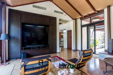 Дом 2,400 кв.м. 4 Кровать 