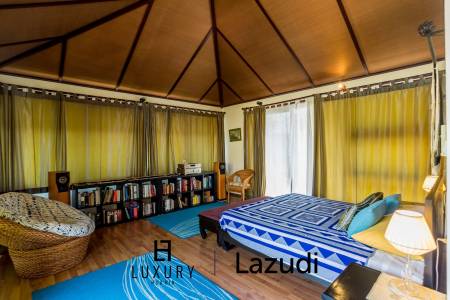 Дом 2,400 кв.м. 4 Кровать 