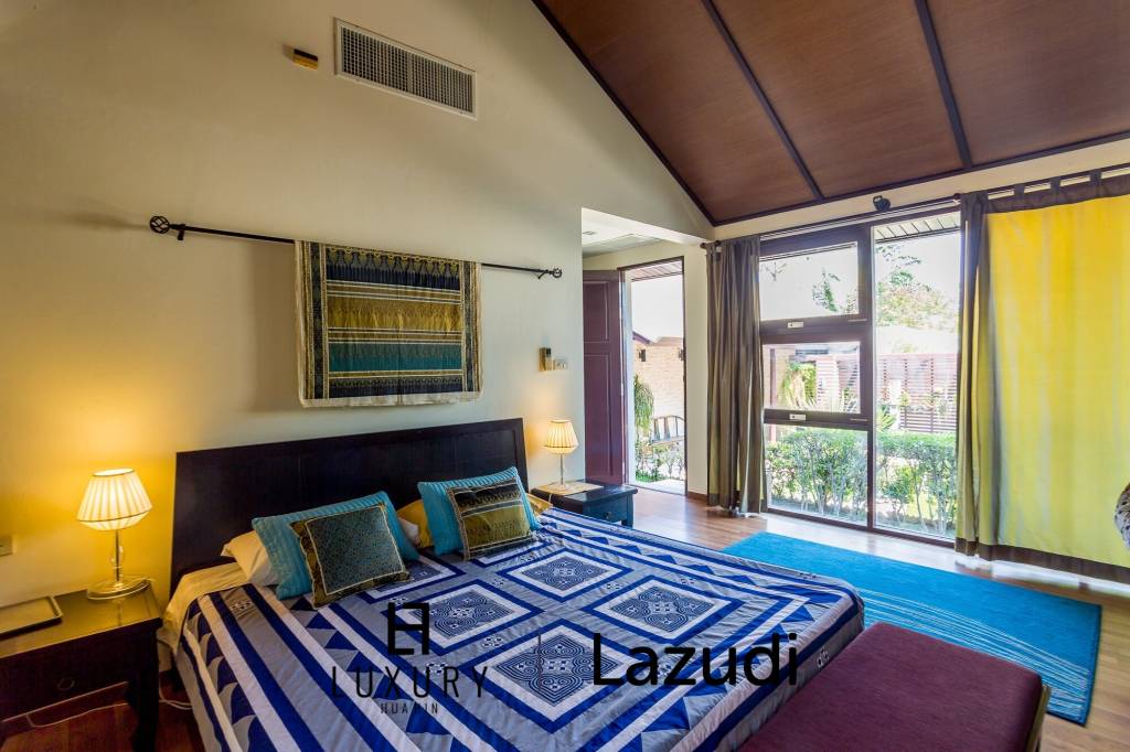 Дом 2,400 кв.м. 4 Кровать 