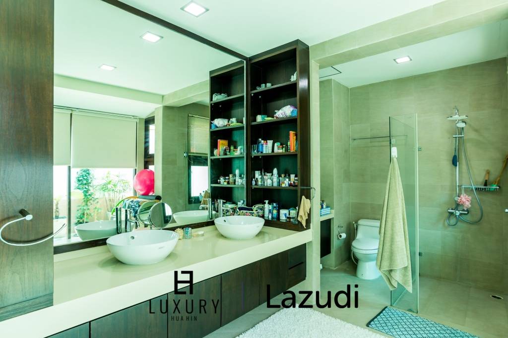 Дом 2,400 кв.м. 4 Кровать 