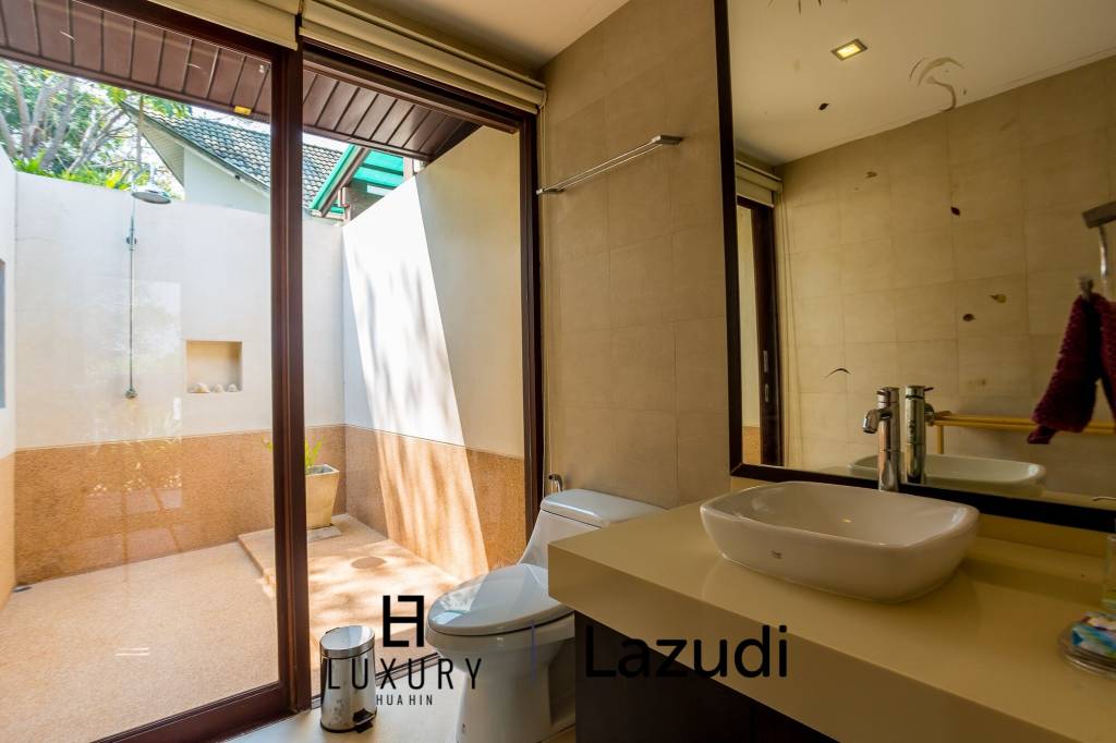 Дом 2,400 кв.м. 4 Кровать 