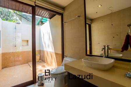 Дом 2,400 кв.м. 4 Кровать 