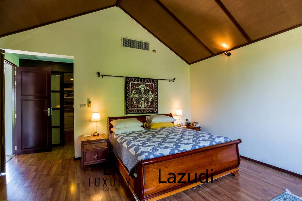 Дом 2,400 кв.м. 4 Кровать 