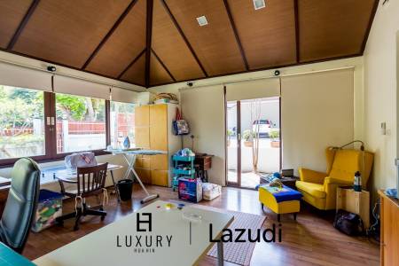 Дом 2,400 кв.м. 4 Кровать 