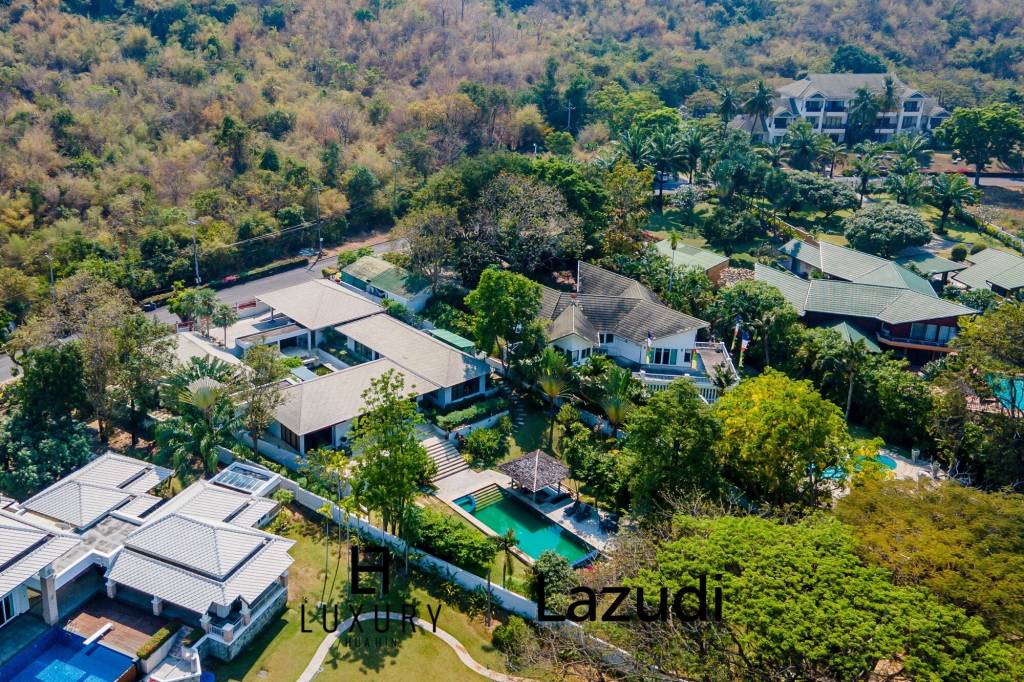 Дом 2,400 кв.м. 4 Кровать 