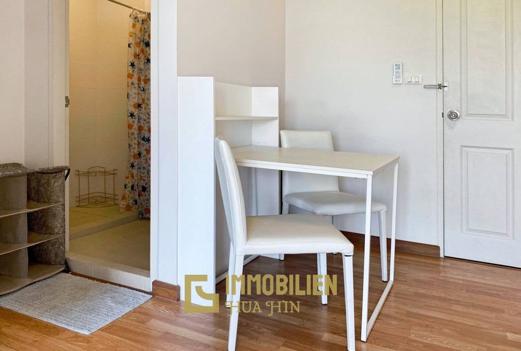 The Trust Condo : 1-Schlafzimmer-Eigentumswohnung mit 1 Badezimmer