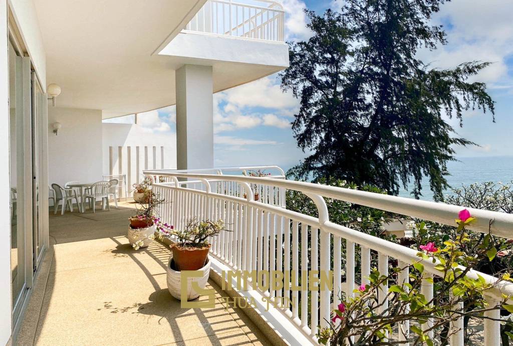 Baan Chom View : 2 Schlafzimmer-Eigentumswohnung mit Meerblick