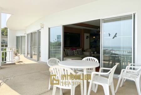 Baan Chom View : 2 Schlafzimmer-Eigentumswohnung mit Meerblick
