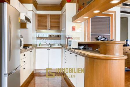 Baan Chom View : 2 Schlafzimmer-Eigentumswohnung mit Meerblick