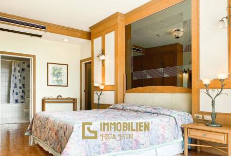 Baan Chom View : 2 Schlafzimmer-Eigentumswohnung mit Meerblick