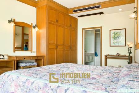 Baan Chom View : 2 Schlafzimmer-Eigentumswohnung mit Meerblick