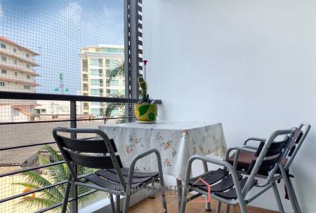 Tira Tiraa Condominium : 1 Bedroom Condo With Pool View