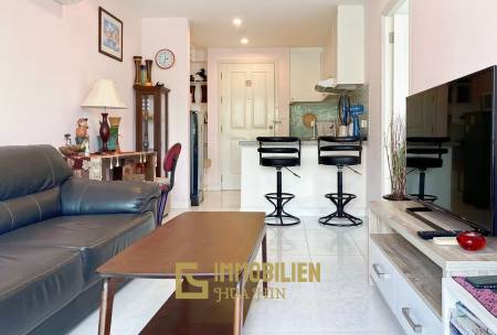 Tira Tiraa Condominium: 1-Schlafzimmer-Eigentumswohnung mit Poolblick