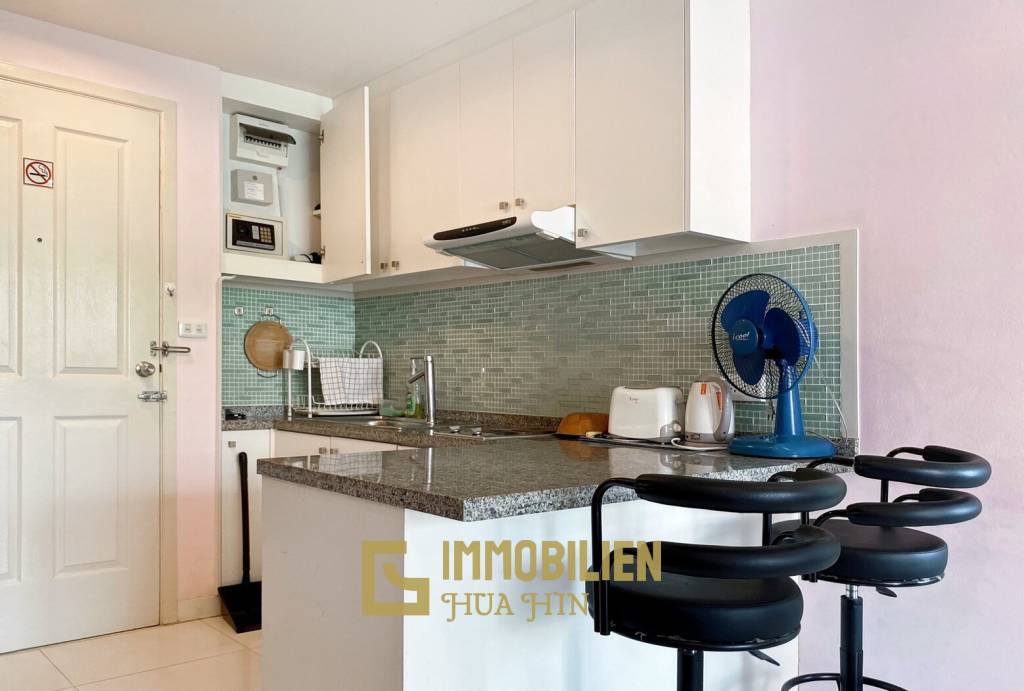 Tira Tiraa Condominium: 1-Schlafzimmer-Eigentumswohnung mit Poolblick