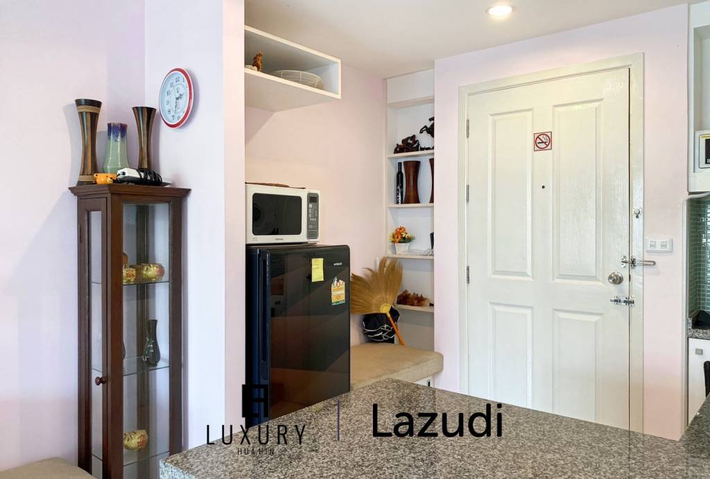 Tira Tiraa Condominium : 1 Bedroom Condo With Pool View