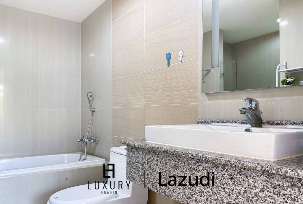 Tira Tiraa Condominium : 1 Bedroom Condo With Pool View