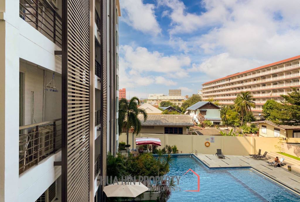 Tira Tiraa Condominium : 1 Bedroom Condo With Pool View
