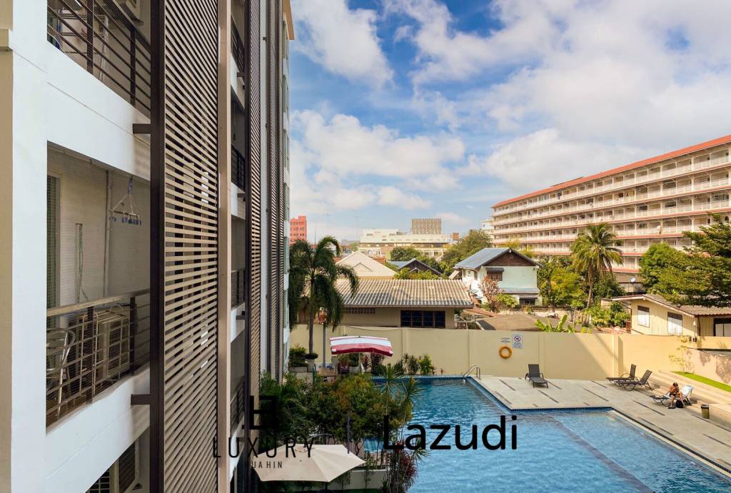 Tira Tiraa Condominium : 1 Bedroom Condo With Pool View