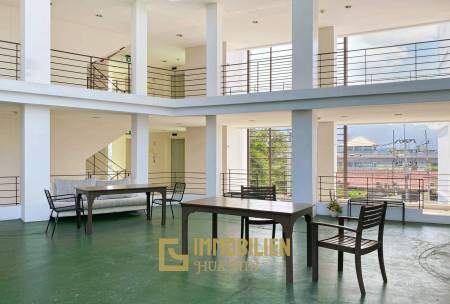 Tira Tiraa Condominium: 1-Schlafzimmer-Eigentumswohnung mit Poolblick