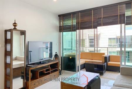 The Breeze Condo: 2 Bedroom With Pool View