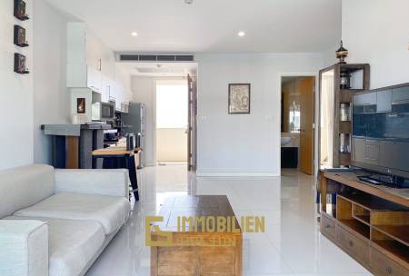 The Breeze Condo: 2 Schlafzimmer-Apartment mit Poolblick