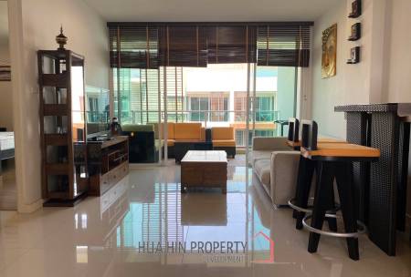 The Breeze Condo: 2 Bedroom With Pool View
