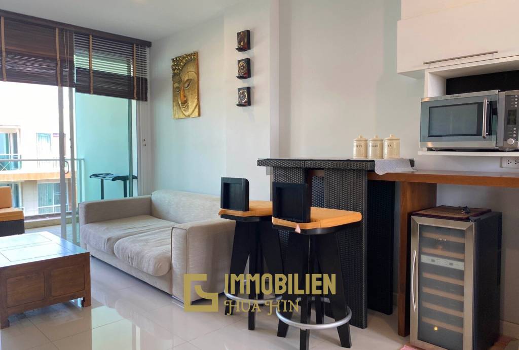 The Breeze Condo: 2 Schlafzimmer-Apartment mit Poolblick