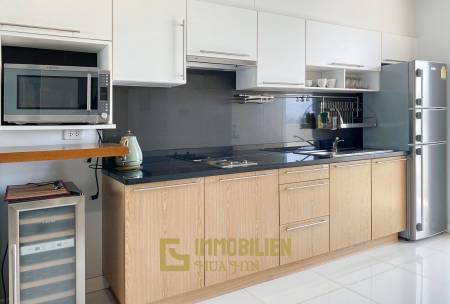The Breeze Condo: 2 Schlafzimmer-Apartment mit Poolblick