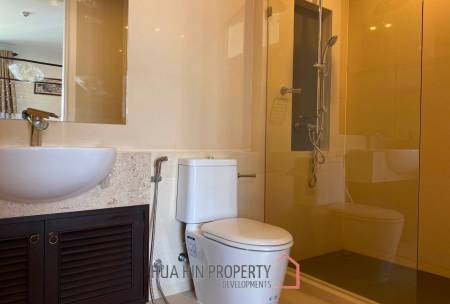 The Breeze Condo: 2 Bedroom With Pool View