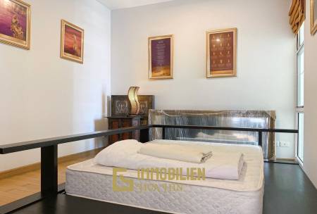 The Breeze Condo: 2 Schlafzimmer-Apartment mit Poolblick
