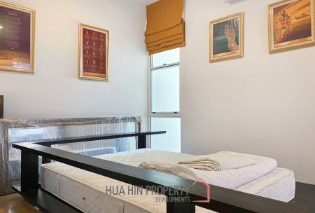 The Breeze Condo: 2 Bedroom With Pool View