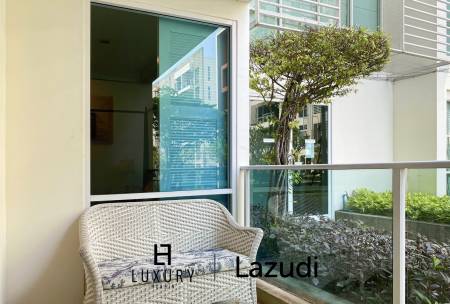 The Breeze Condo: 1 Bedroom With Pool View