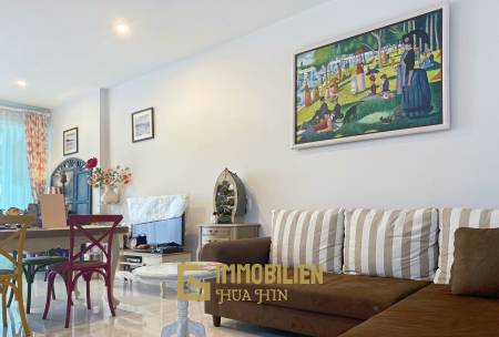 The Breeze Condo: 1 Bedroom With Pool View