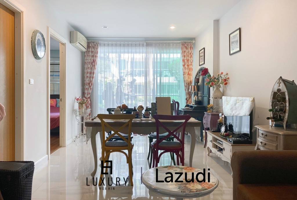 The Breeze Condo: 1 Bedroom With Pool View