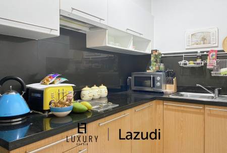 The Breeze Condo: 1 Bedroom With Pool View