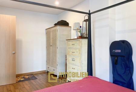 The Breeze Condo: 1 Bedroom With Pool View