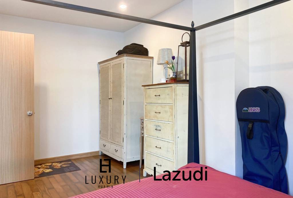 The Breeze Condo: 1 Bedroom With Pool View