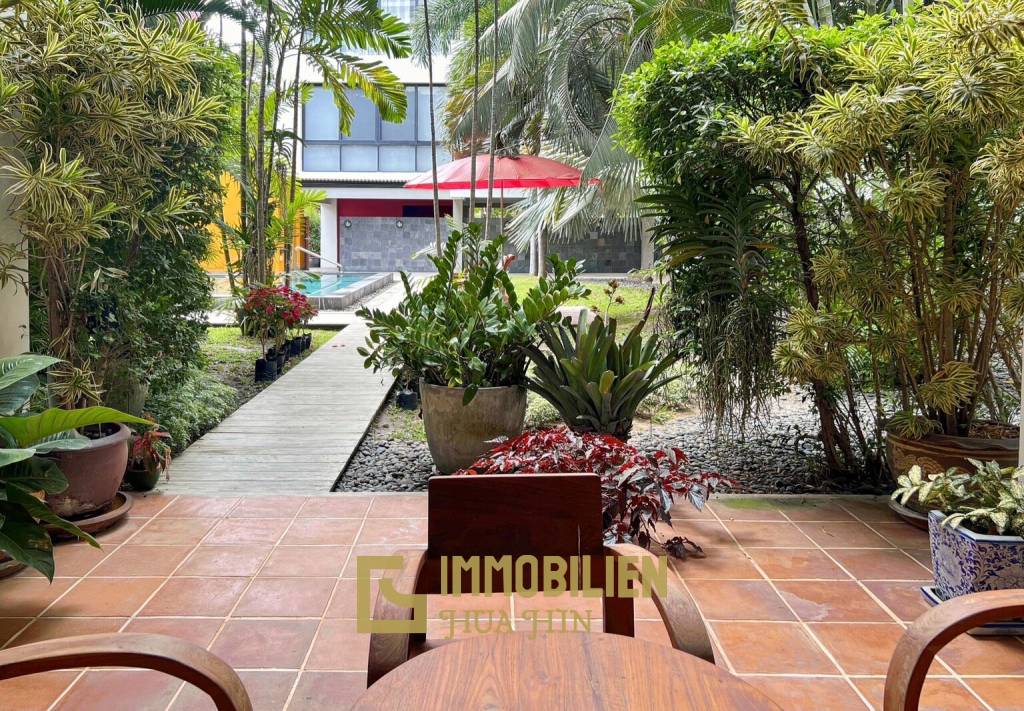 CASADAENG: 3 Bedroom Condo Near the Beach