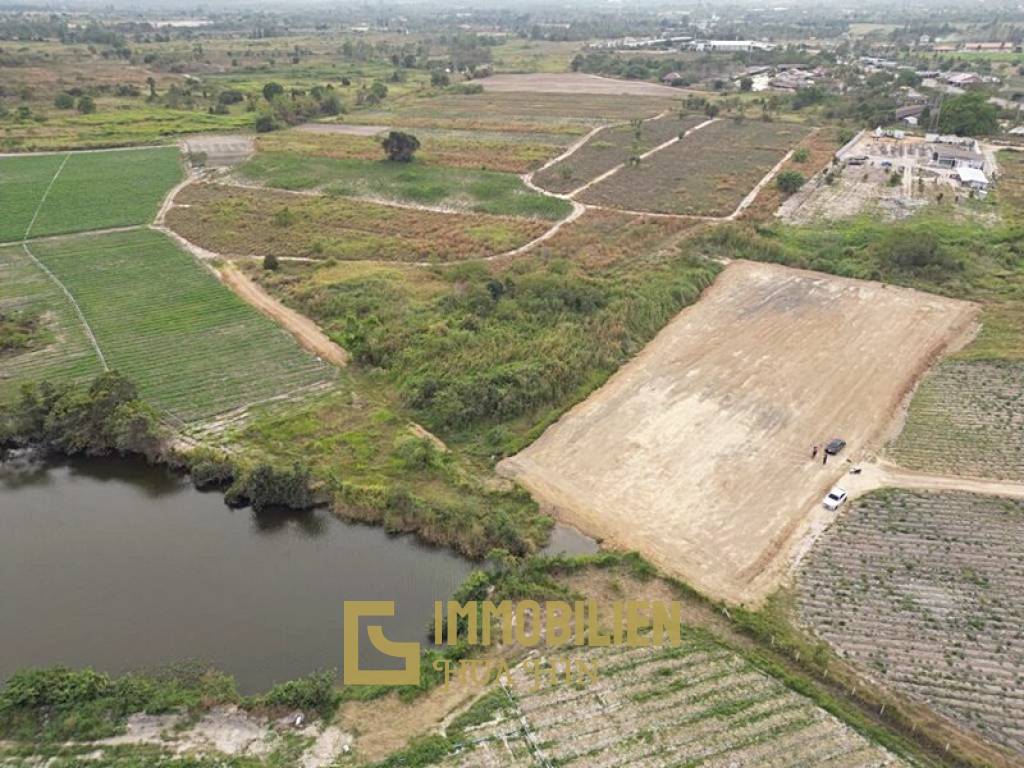 Interessantes Grundstück in der Soi 112 in der Nähe der Stadt Hua Hin